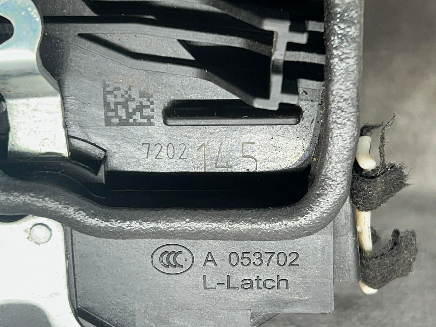 BMW 1 2 3 4 5 6 7 X SERIES FRONT LEFT DOOR LOCK 7202145 - LRI Autoparts