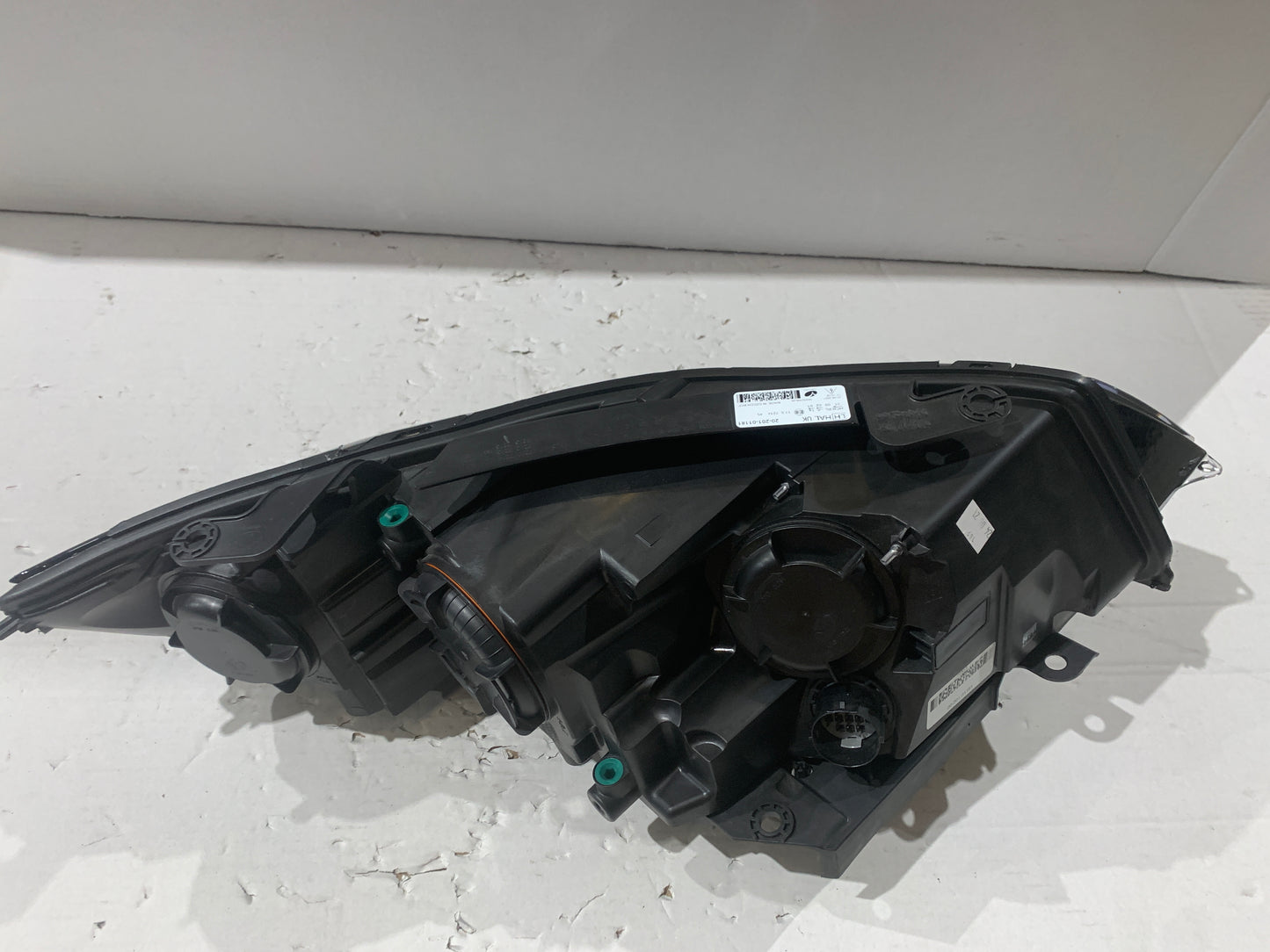 LAND ROVER DISCOVERY SPORT LHS LEFT HALOGEN HEADLIGHT LR096415