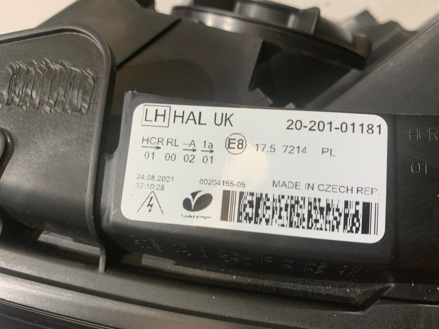 LAND ROVER DISCOVERY SPORT LHS LEFT HALOGEN HEADLIGHT LR096415
