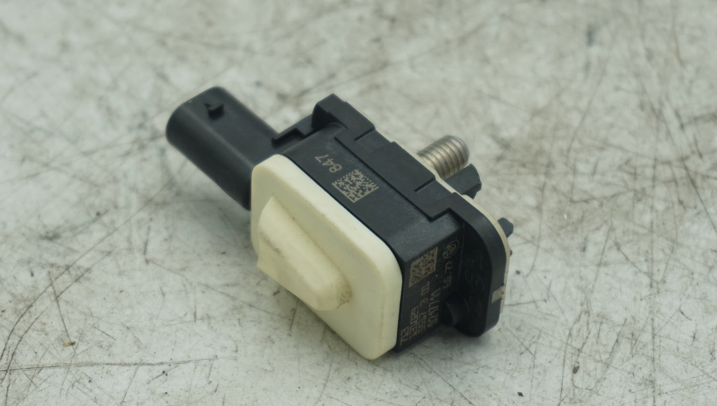 BMW 2 3 4 SERIES AIRBAG CRASH SENSOR 9217711 - LRI Autoparts