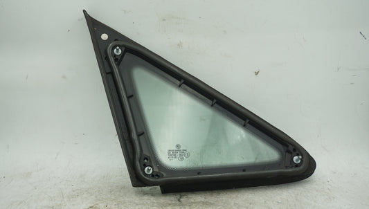 VW CADDY QUATER FRONT LEFT WINDOW 43R001057