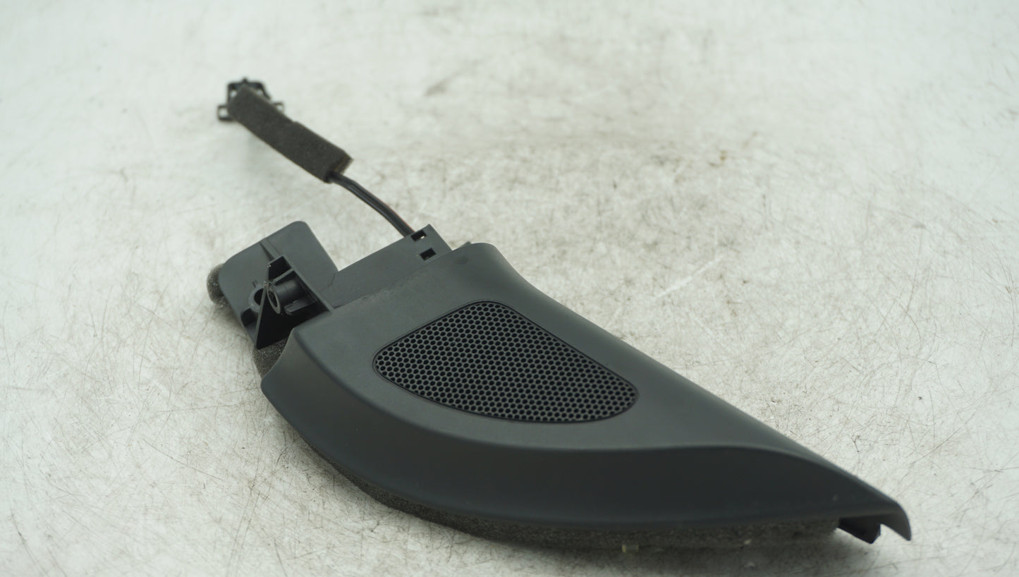VW GOLF MK5 FRONT LEFT DOOR TWEETER SPEAKER AND TRIM 1K0837993