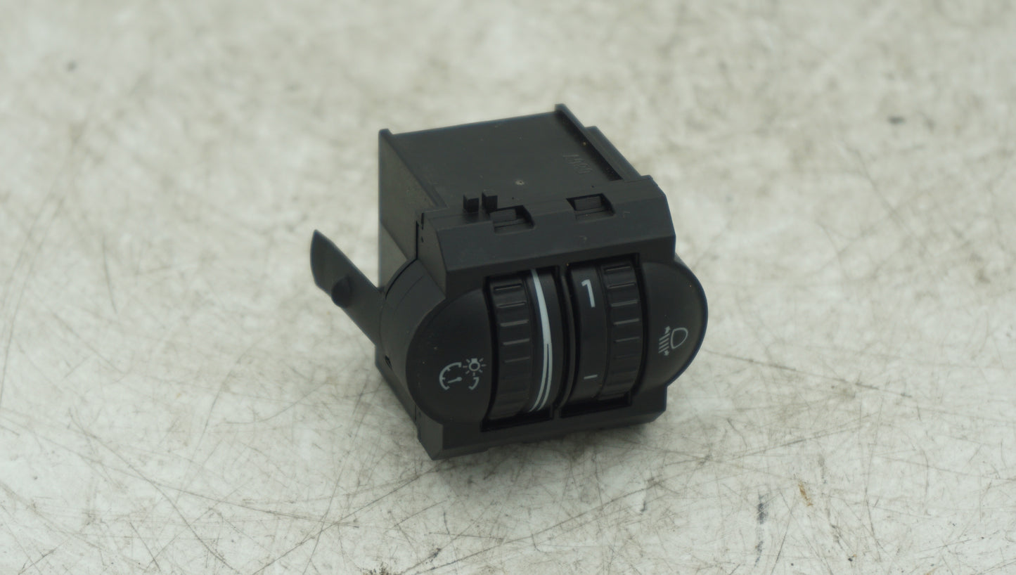 VOLKSWAGEN GOLF MK5 HEADLIGHT ADJUSTER SWITCH 1K0941333