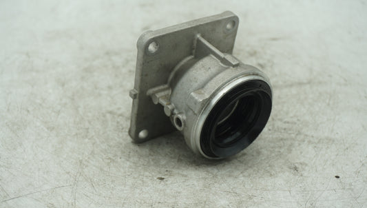 BMW X5M X6M RIGHT AXLE SUPPORT BRACKET 7563779