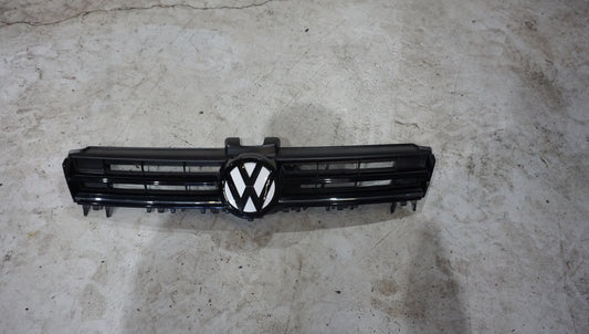 VW GOLF MK7 FRONT BUMPER MAIN GRILL 5G0853653