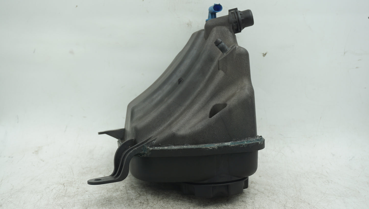 OEM BMW 1 3 X SERIES COOLANT EXPANSION TANK 7640515