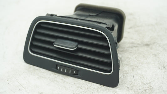 VW GOLF MK7 FRONT LEFT PASSENGER AIR VENT 5G2819247