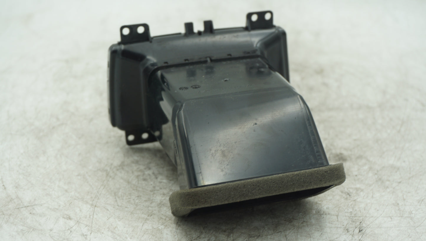 VW GOLF MK7 REAR CENTRE AIR VENT 5G0819209