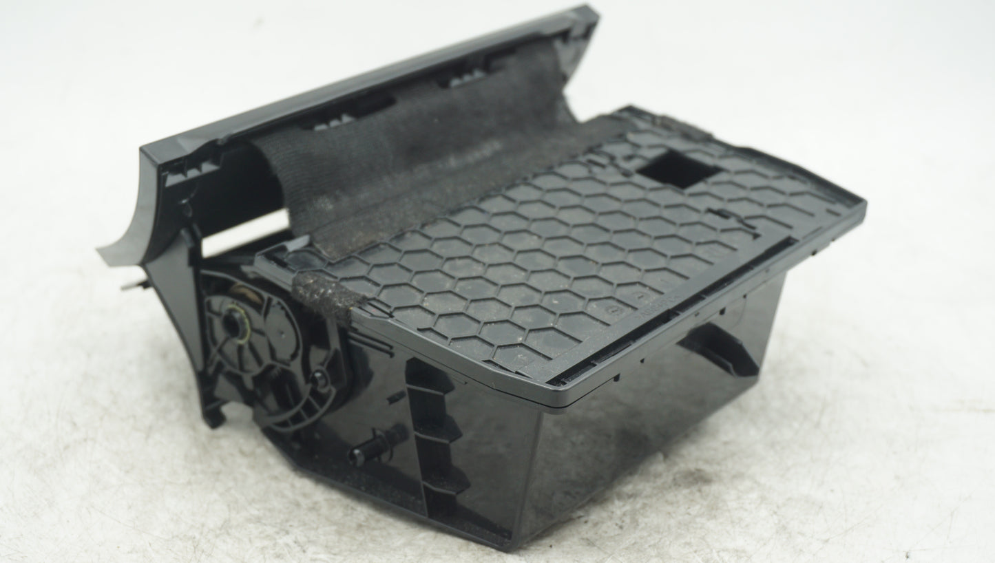 VW GOLF MK7 CENTRE CONSOLE STORAGE COMPARTMENT 5G2863391