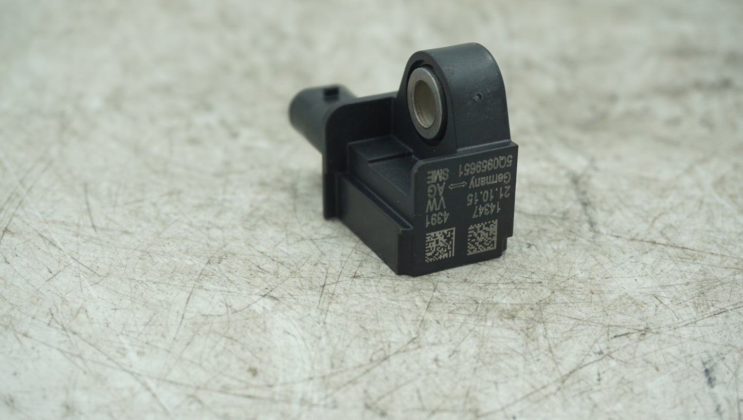 VW GOLF MK7 AIRBAG CRASH IMPACT PRESSURE SENSOR 5Q0959651