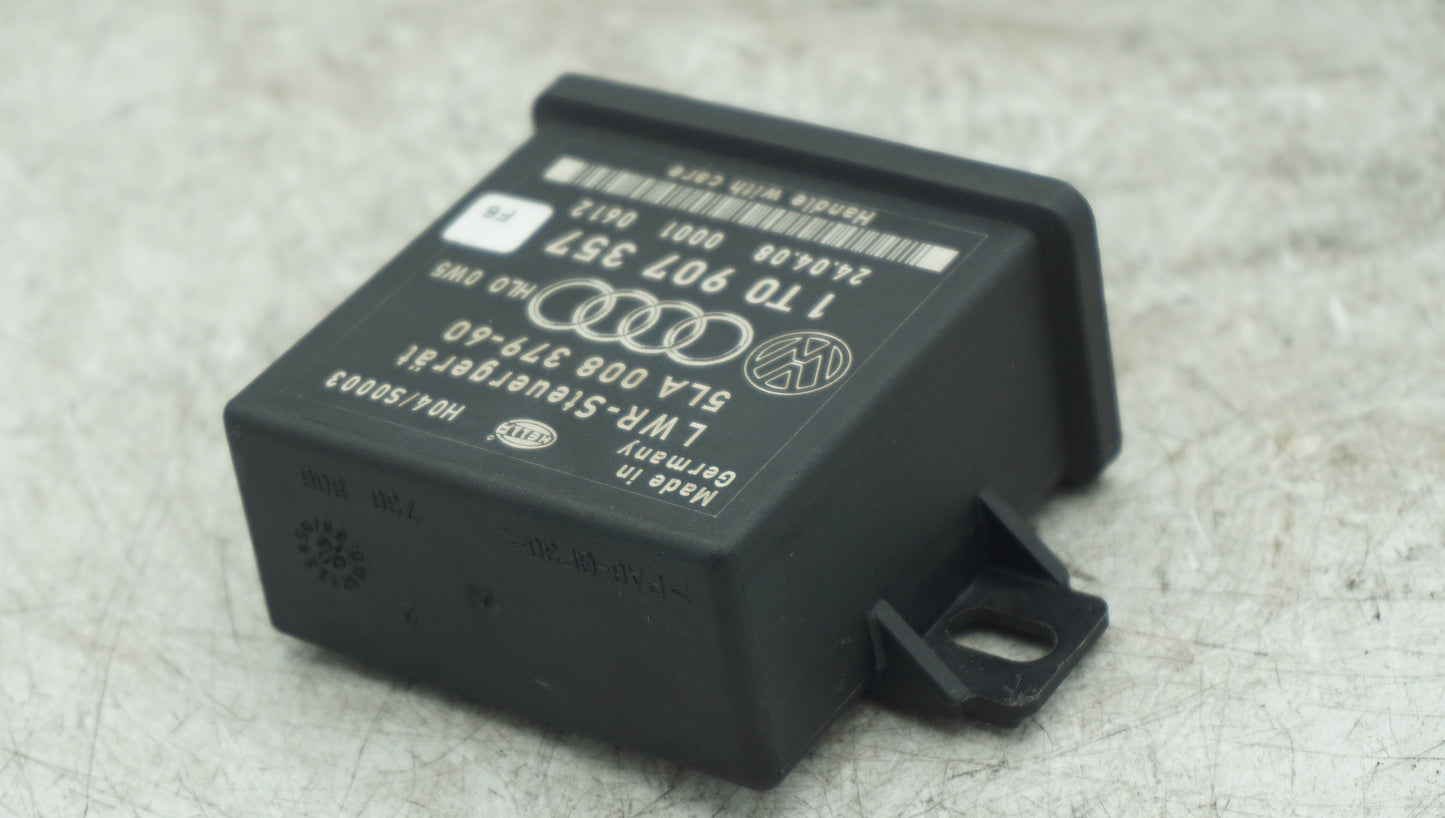 VW GOLF MK5 HEADLIGHT CONTROL MODULE 1T0907357