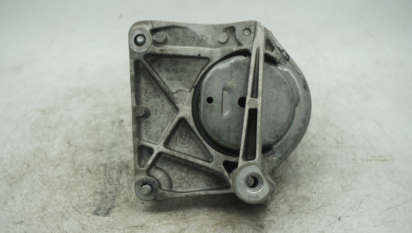BMW 5 SERIES E60 530I ENGINE MOUNT 676111702
