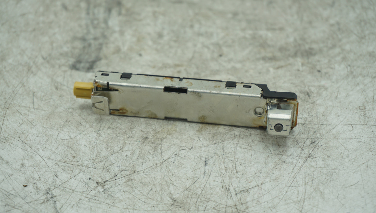 VW GOLF MK7 ANTENNA AMPLIFIER 5G6035577