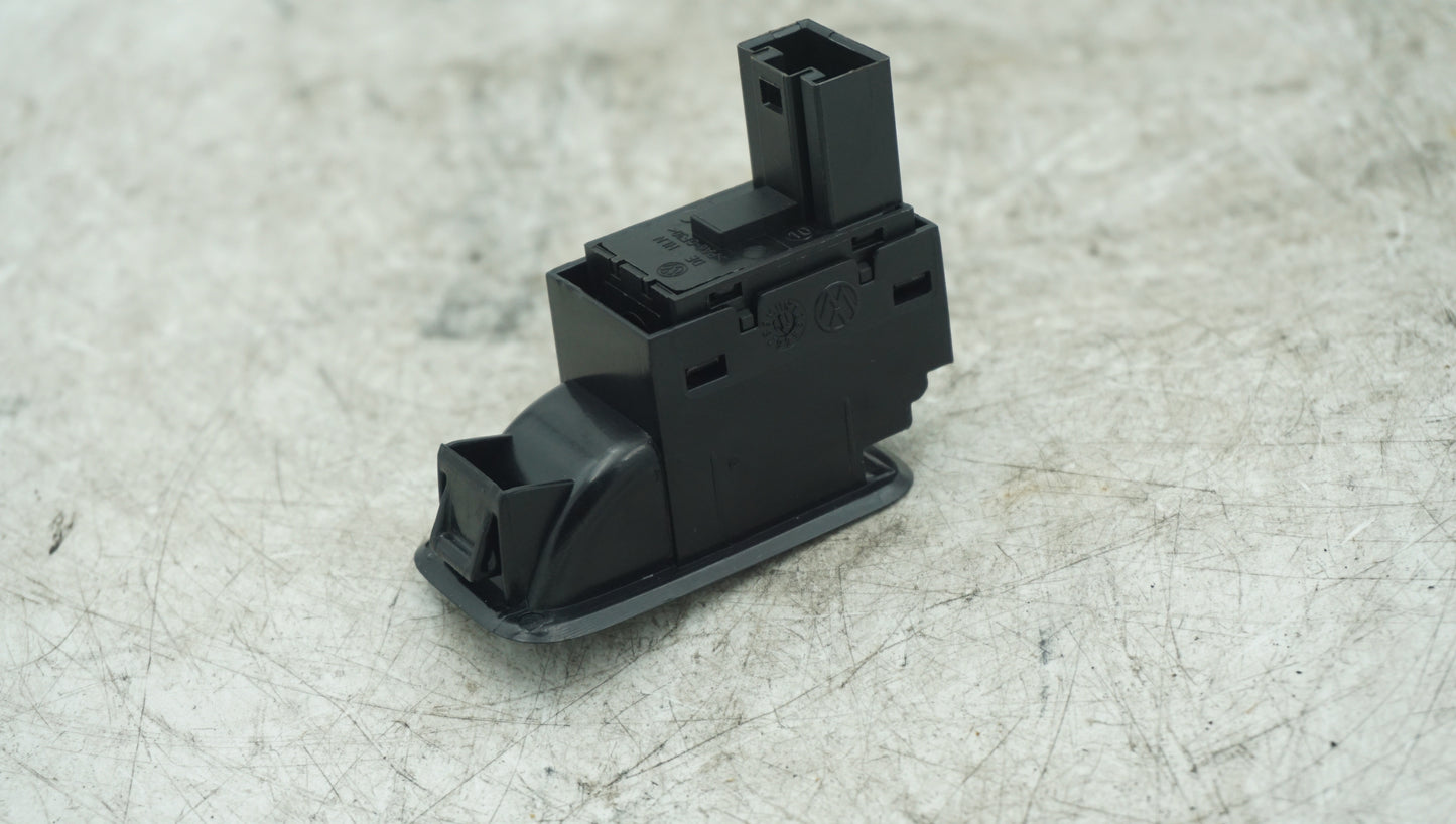 VW POLO 6R FRONT AND REAR PASSENGER WINDOW SWITCH 6R0867255