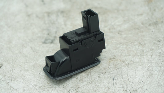 VW POLO 6R FRONT AND REAR PASSENGER WINDOW SWITCH 6R0867255