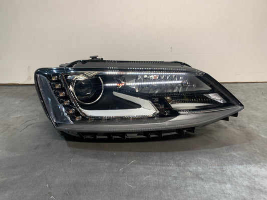 VOLKSWAGEN JETTA 2011-2018 RHS RIGHT XENON HEADLIGHT 5C8941752B
