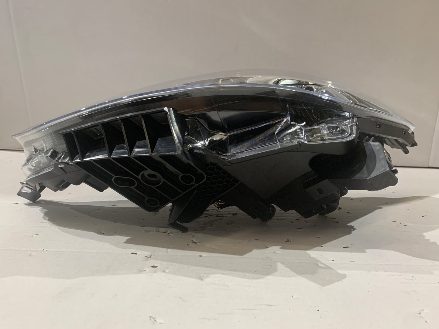 NISSAN QASHQAI J11 LHS HALOGEN HEADLIGHT 26060-4EH1A