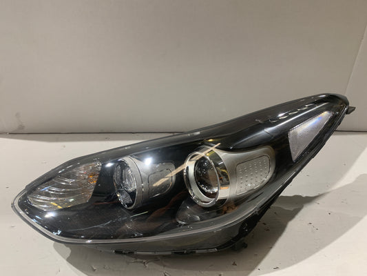 KIA SPORTAGE LHS LEFT HALOGEN HEADLIGHT 92101D9