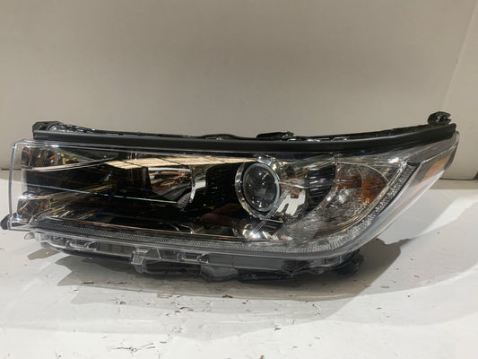 TOYOTA KLUGER GSU50 GSU55 LHS LEFT HALOGEN HEADLIGHT 811500E340
