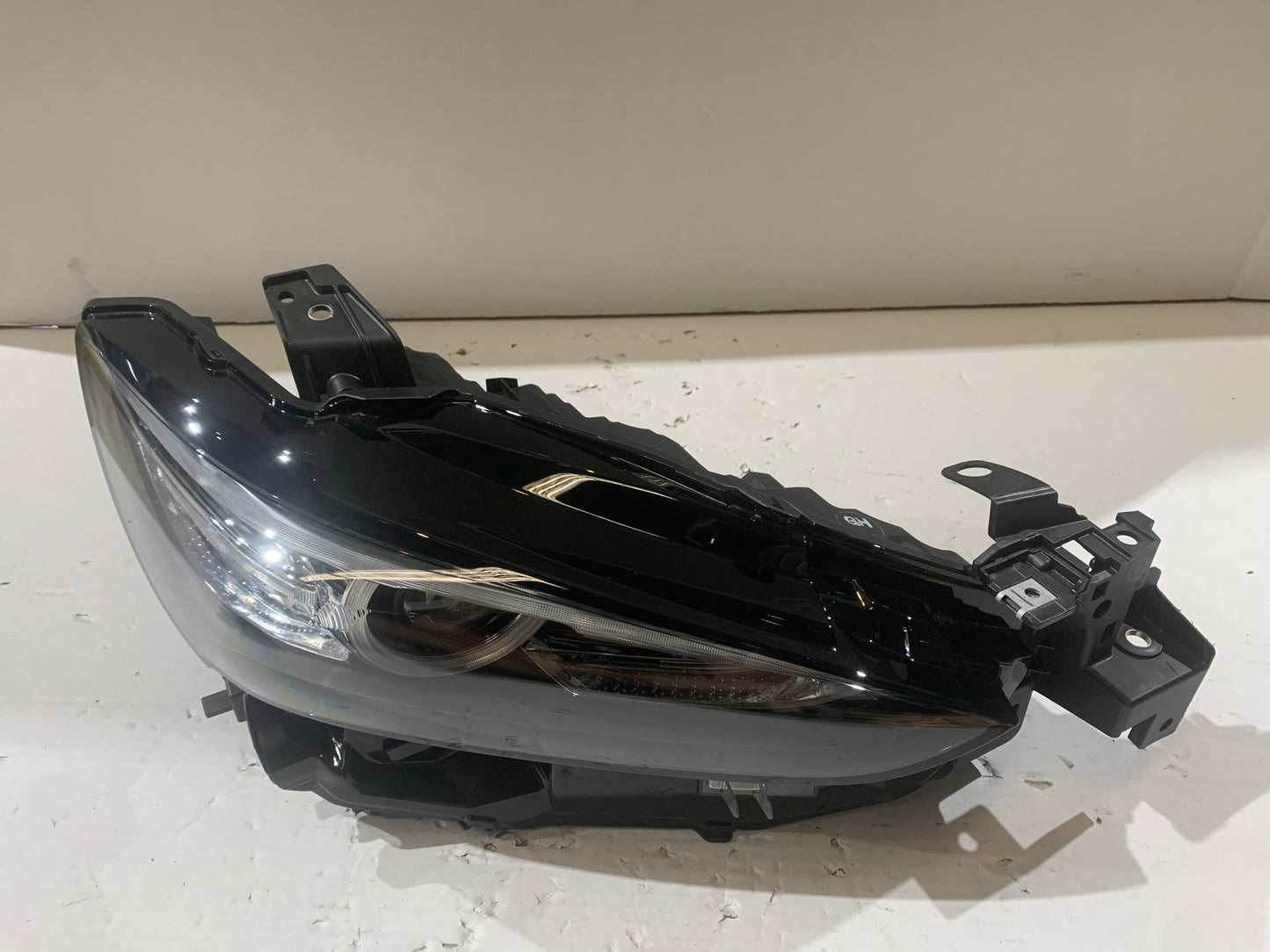 MAZDA 6 GL RHS RIGHT LED HEADLIGHT GRF5-51030