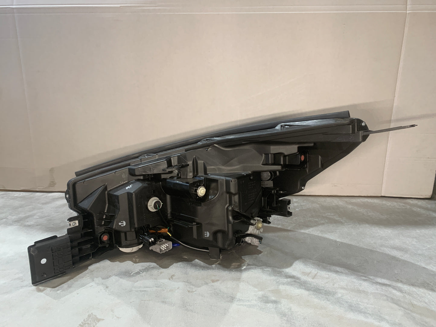SUBARU FORESTER SK S5 RHS RIGHT LED HEADLIGHT