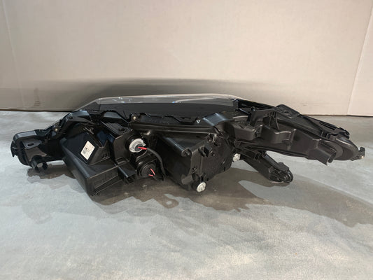 TOYOTA CAMRY XV70 RHS RIGHT LED HEADLIGHT 81110-33A30