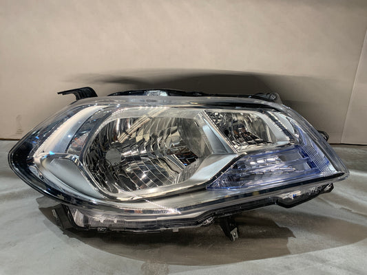 SUZUKI S-CROSS SX4 JY RHS RIGHT HALOGEN HEADLIGHT 3512061M40