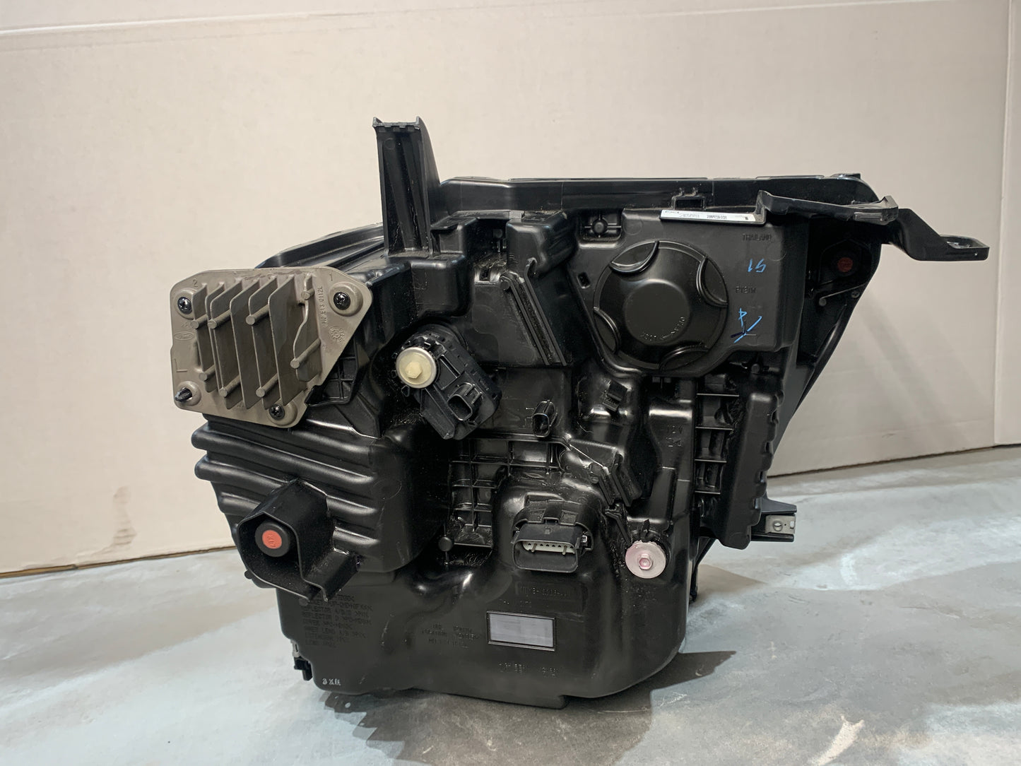 FORD RANGER EVEREST LHS LEFT LED HEADLIGHT N1WZ13008DQ