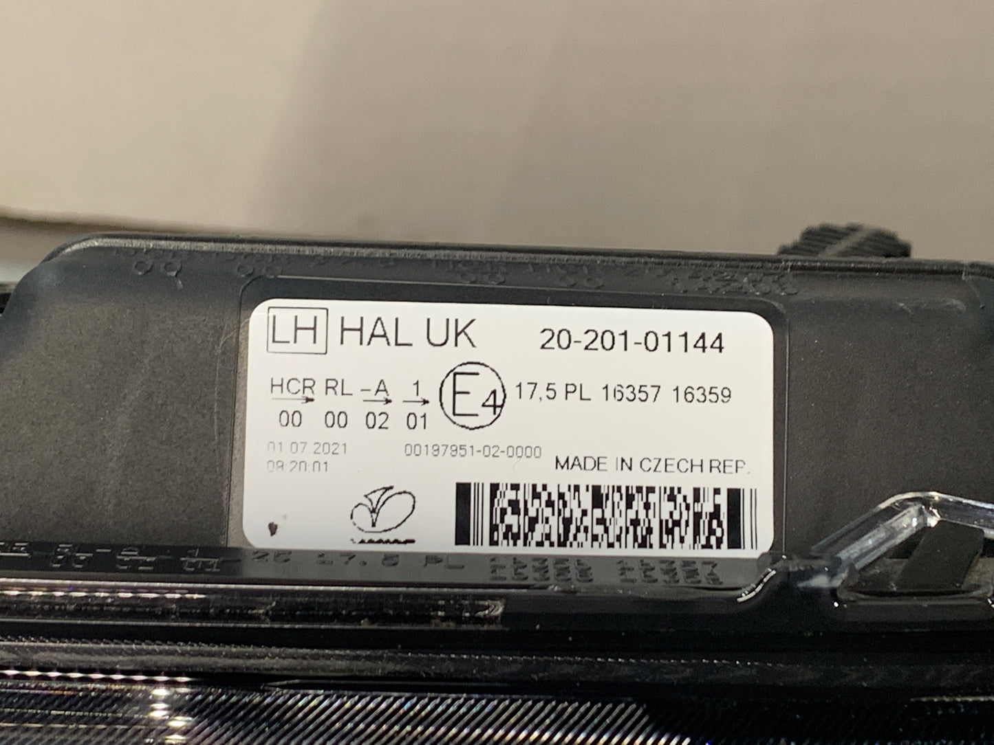 LAND ROVER FREELANDER 2 LHS LEFT HALOGEN HEADLIGHT