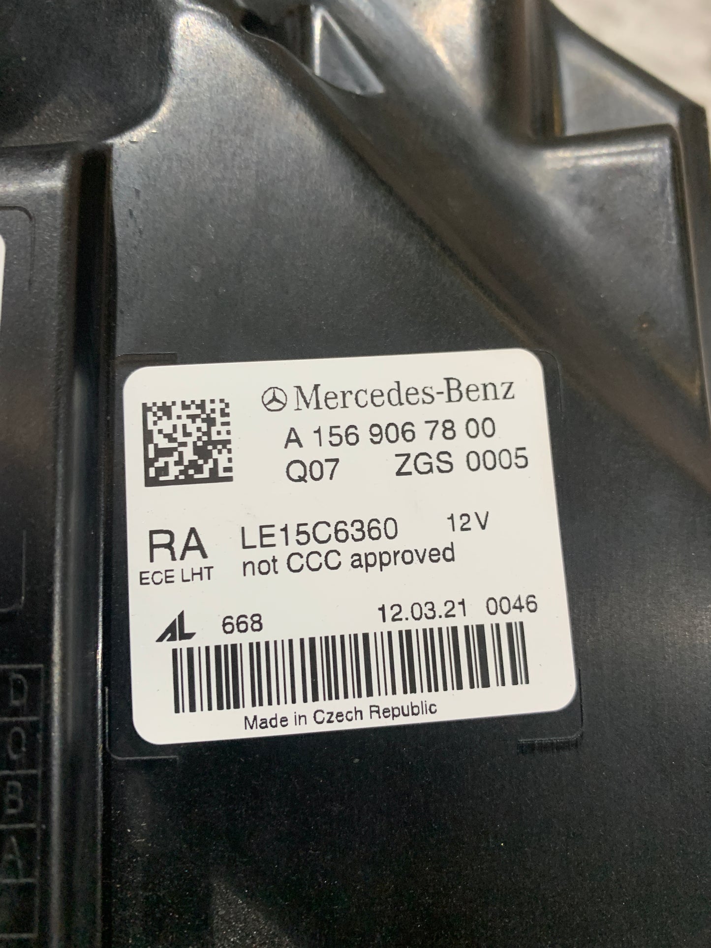 MERCEDES GLA CLASS W156 RHS RIGHT HEADLIGHT A1569067800