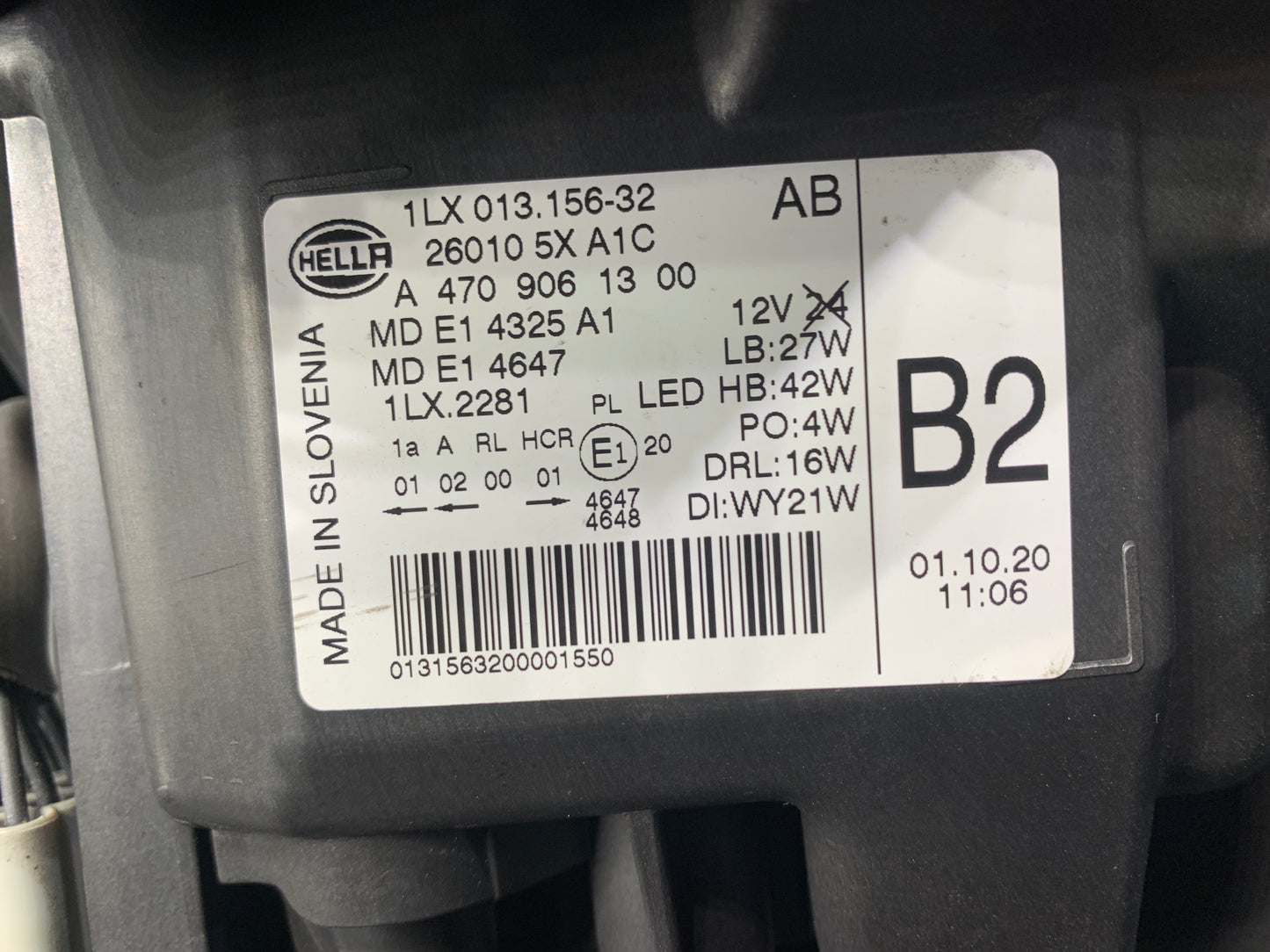MERCEDES X CLASS W470 RHS RIGHT LED XENON HEADLIGHT A4709061300