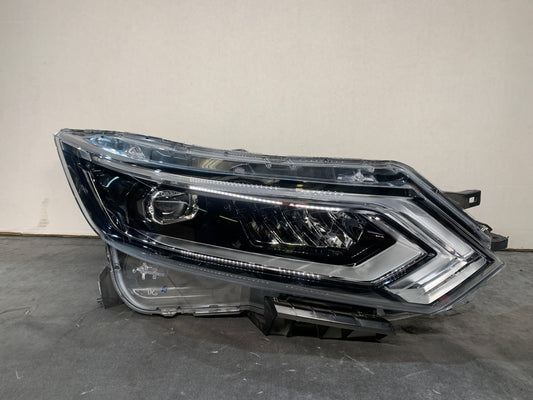 NISSAN QASHQAI J11 RHS RIGHT LED XENON HEADLIGHT 26010HV55A