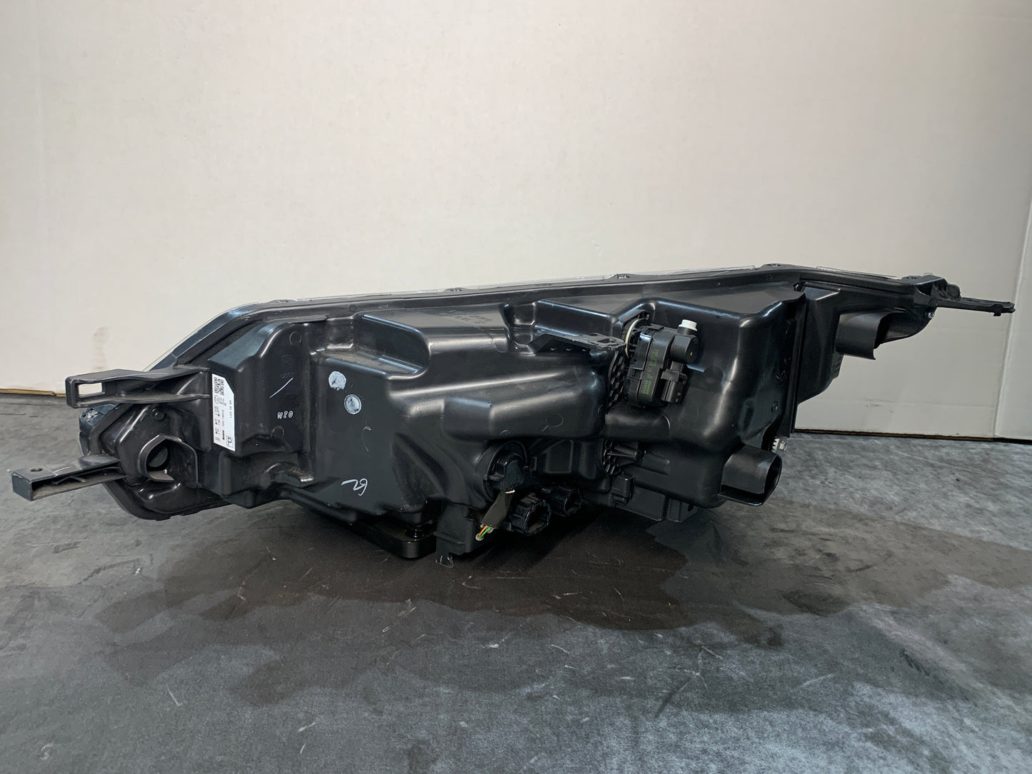 NISSAN QASHQAI J11 RHS RIGHT LED XENON HEADLIGHT 26010HV55A