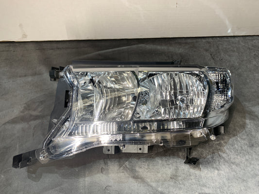 TOYOTA LANDCRUISER GX 200 SERIES VDJ200 LHS LEFT HALOGEN HEADLIGHT