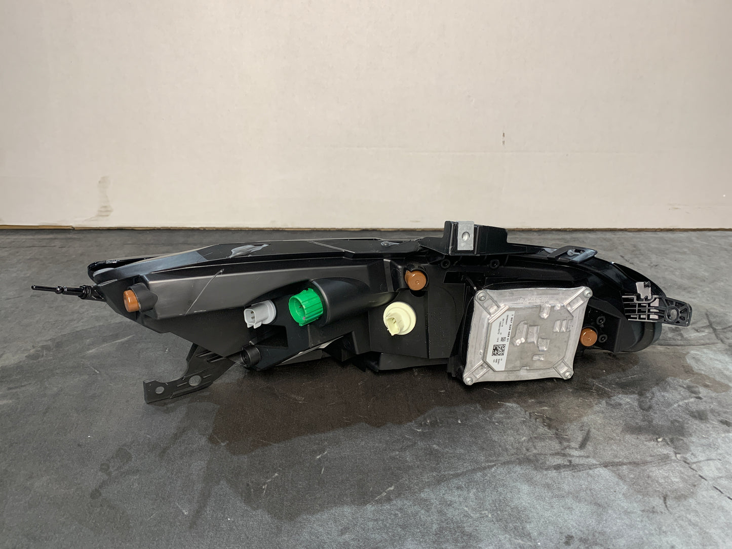 JEEP CHEROKEE LHS PASSENGER XENON HEADLIGHT 68321887AC 2014-2019