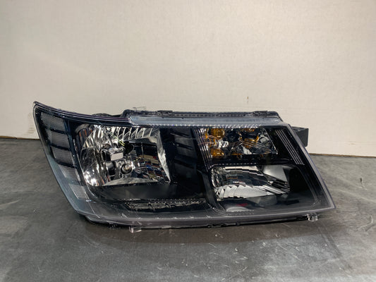 DODGE JOURNEY RHS RIGHT HALOGEN HEADLIGHT WITH BLACK CHROME 68227074AA