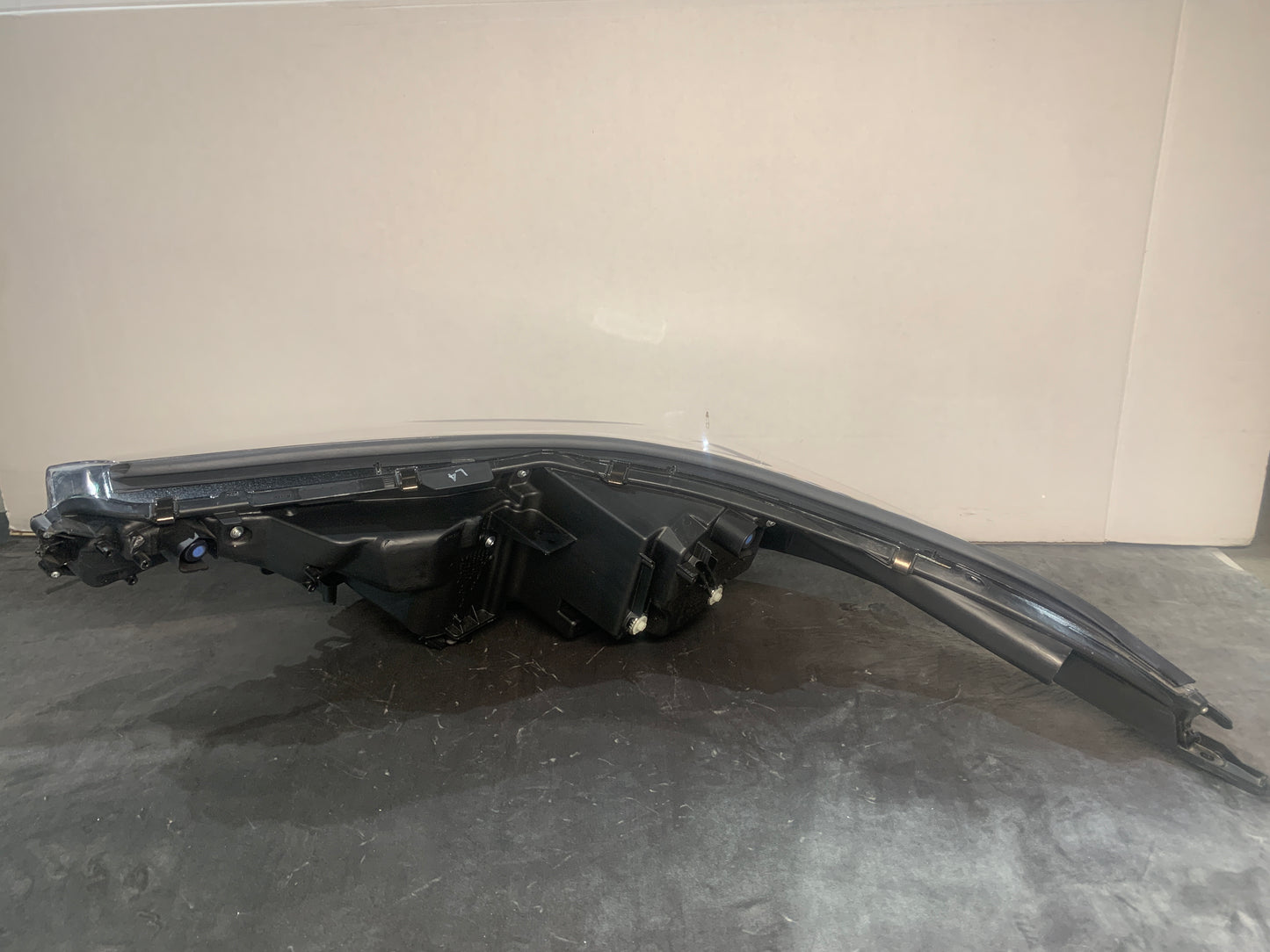 TOYOTA C-HR RHS RIGHT LED HEADLIGHT NGX50 2016 - 2019