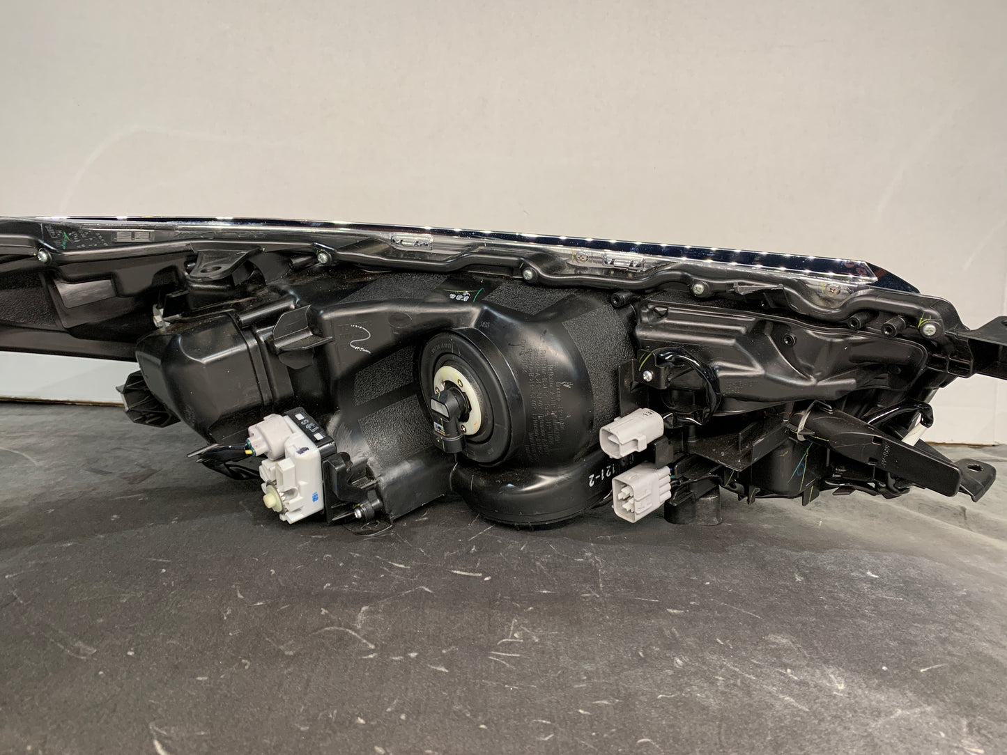 TOYOTA COROLLA ZRE172R LHS LEFT XENON LED HEADLIGHT 2013-2016