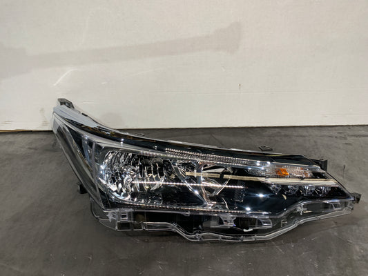 TOYOTA COROLLA ZRE172 RHS RIGHT HALOGEN HEADLIGHT 2016-2019