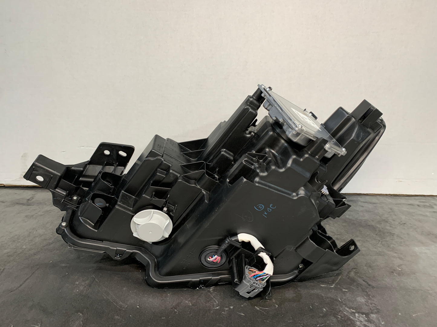 MAZDA 3 RHS RIGHT LED HEADLIGHT BCJH-51030