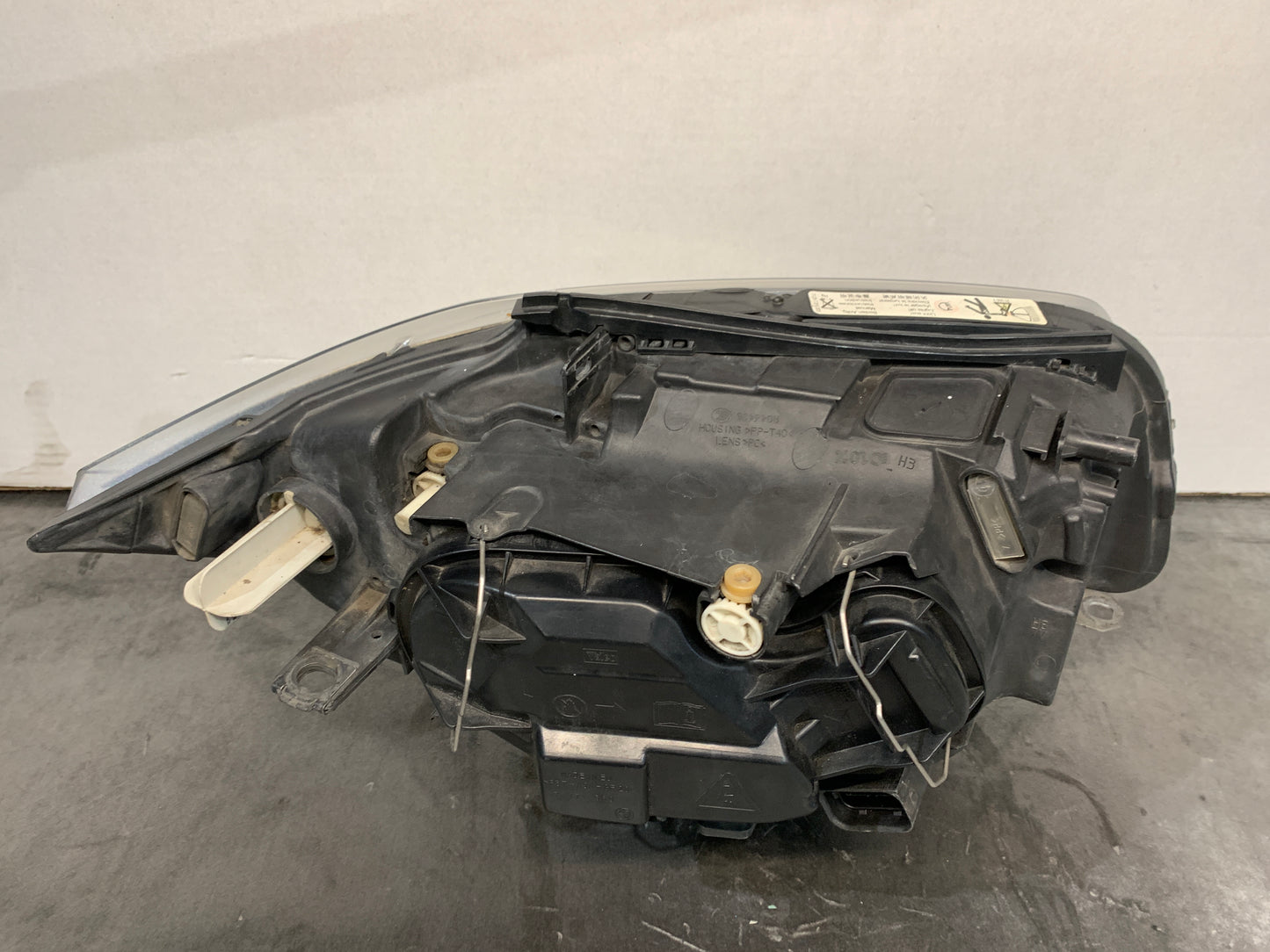 BMW 1 SERIES E82 E87 E88 LHS LEFT XENON HEADLIGHT 7170293