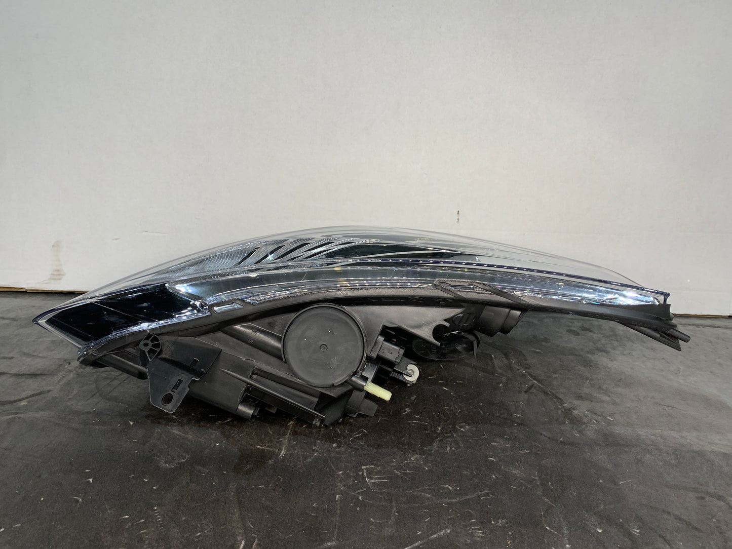 RENAULT CLIO 4 X98 RHS RIGHT HALOGEN HEADLIGHT 2013-2016