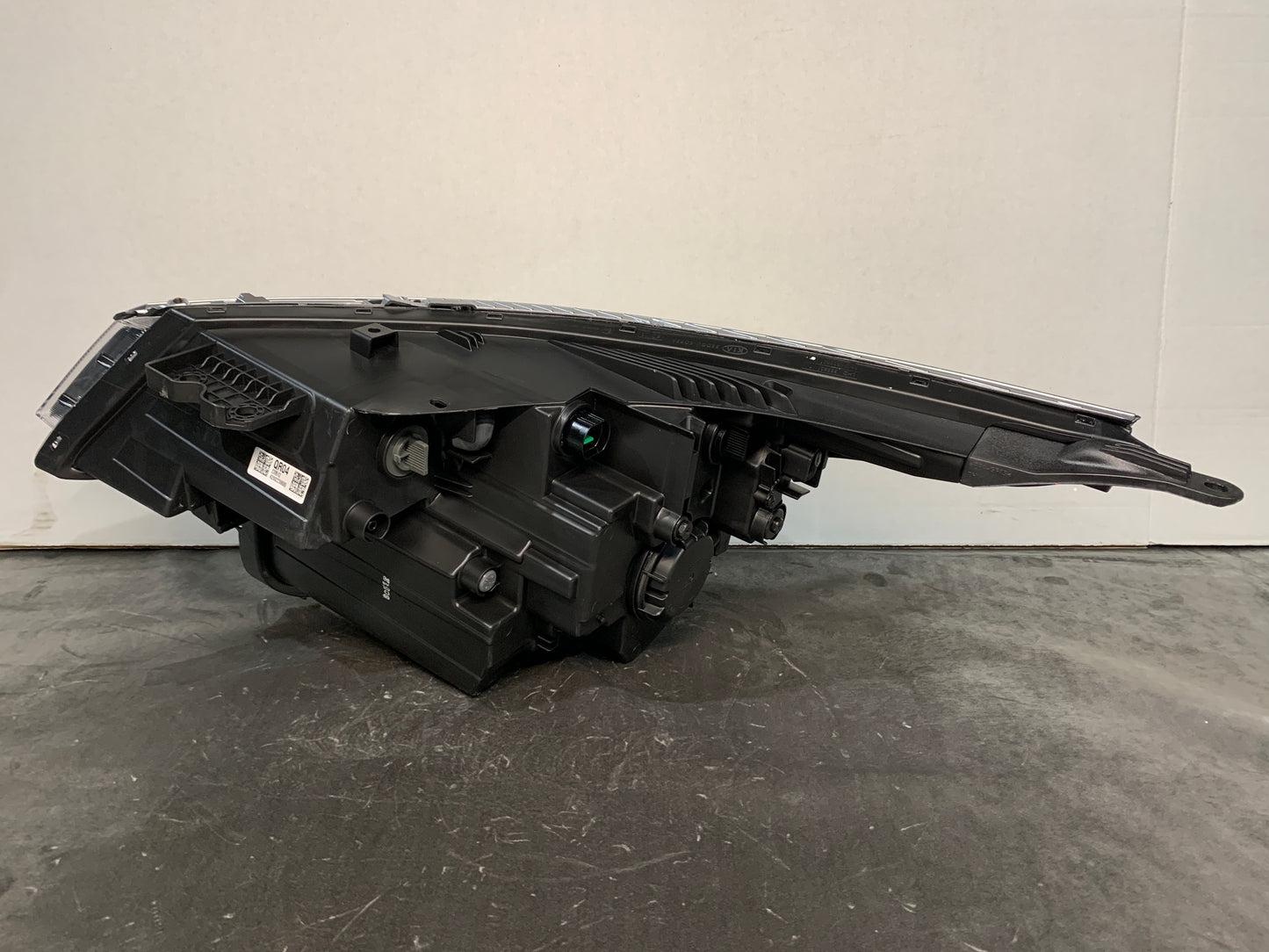 KIA SELTOS RHS RIGHT HALOGEN HEADLIGHT 2019-2024