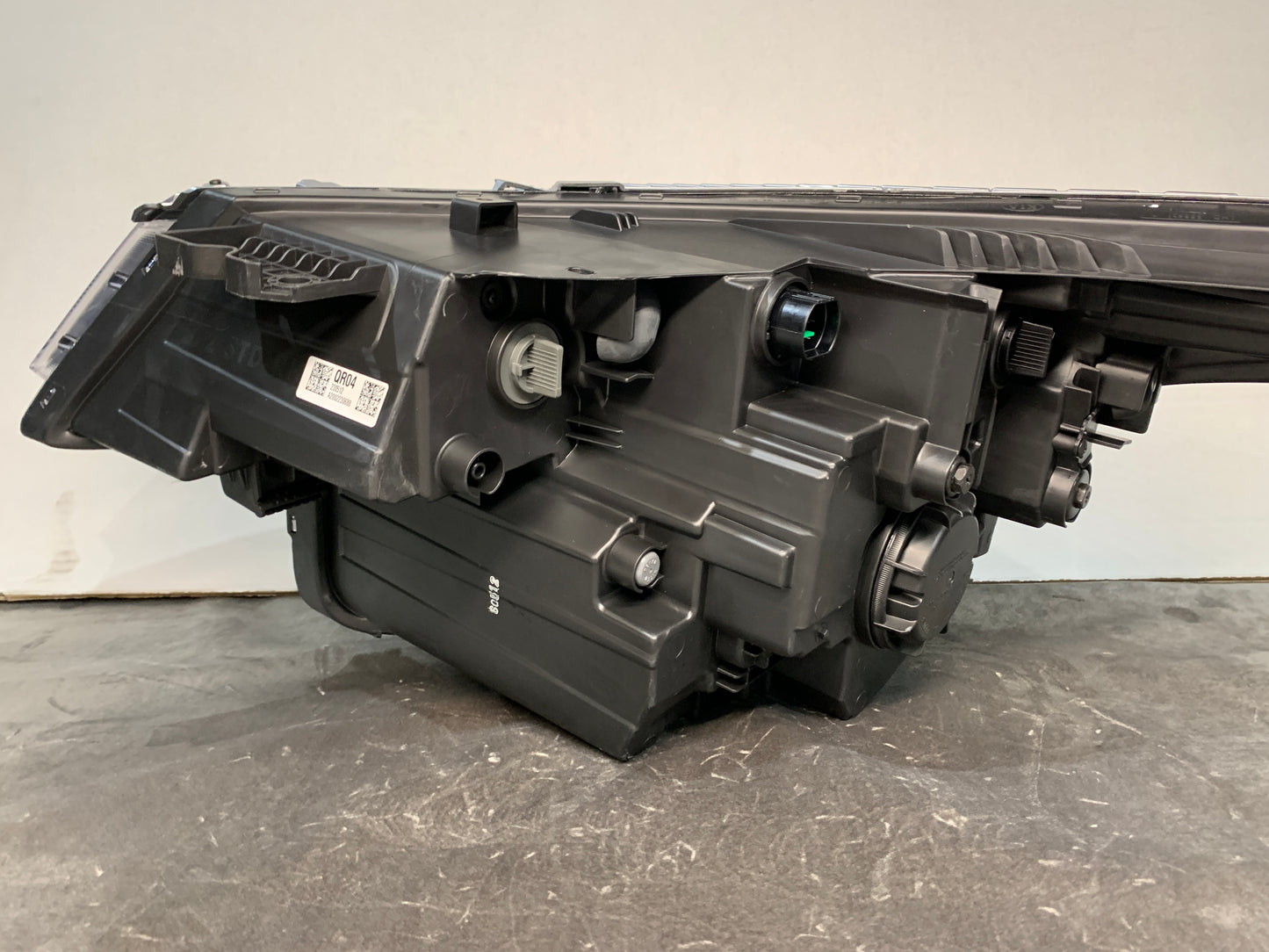 KIA SELTOS RHS RIGHT HALOGEN HEADLIGHT 2019-2024