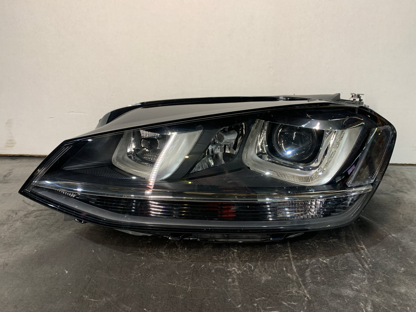 VOLKSWAGEN GOLF MK7 7.5 LHS LEFT XENON HEADLIGHT 5G2941751