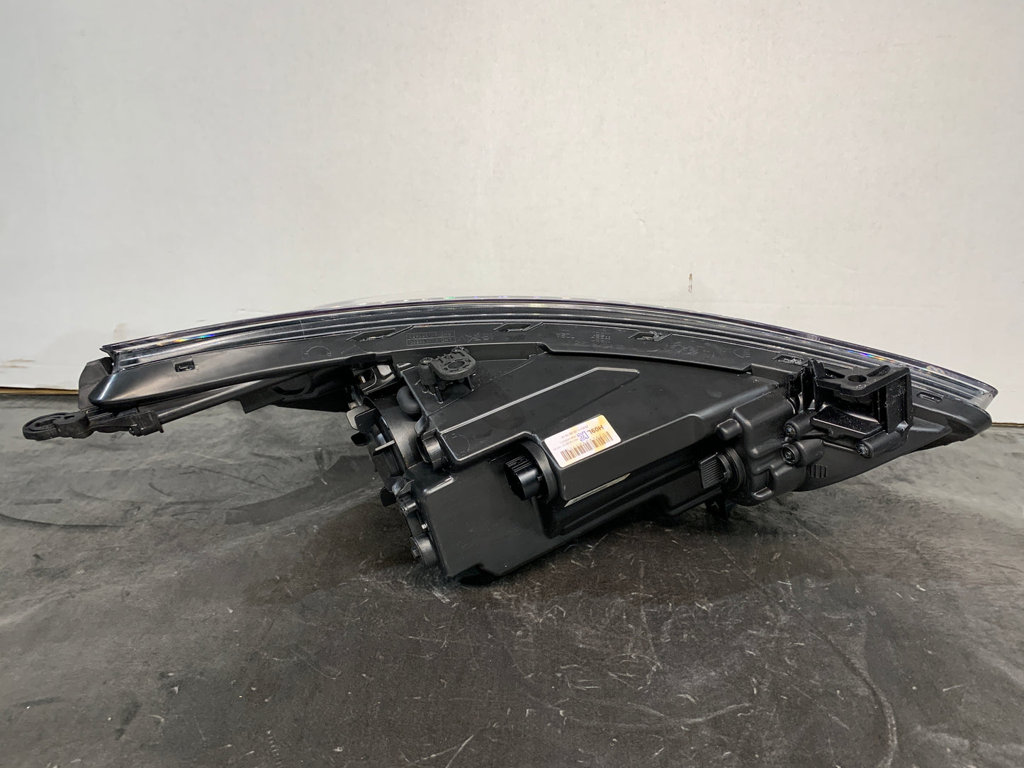HYUNDAI ACCENT RB LHS LEFT HALOGEN HEADLIGHT 2014-2019