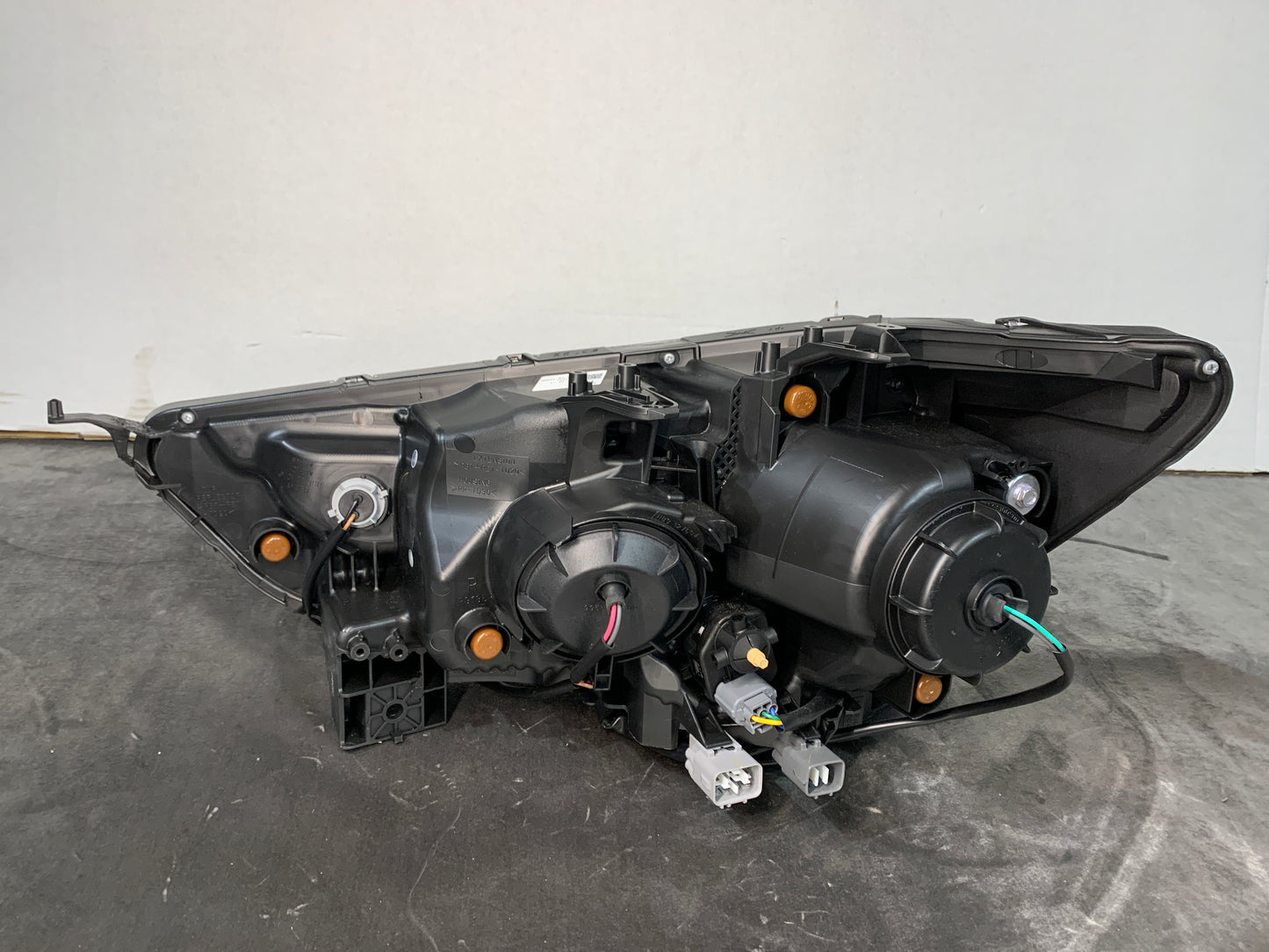 MITSUBISHI ASX RHS RIGHT HALOGEN HEADLIGHT 2010-2019