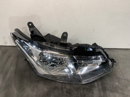 MITSUBISHI OUTLANDER 3 ZJ LHS LEFT HALOGEN HEADLIGHT 2012-2016