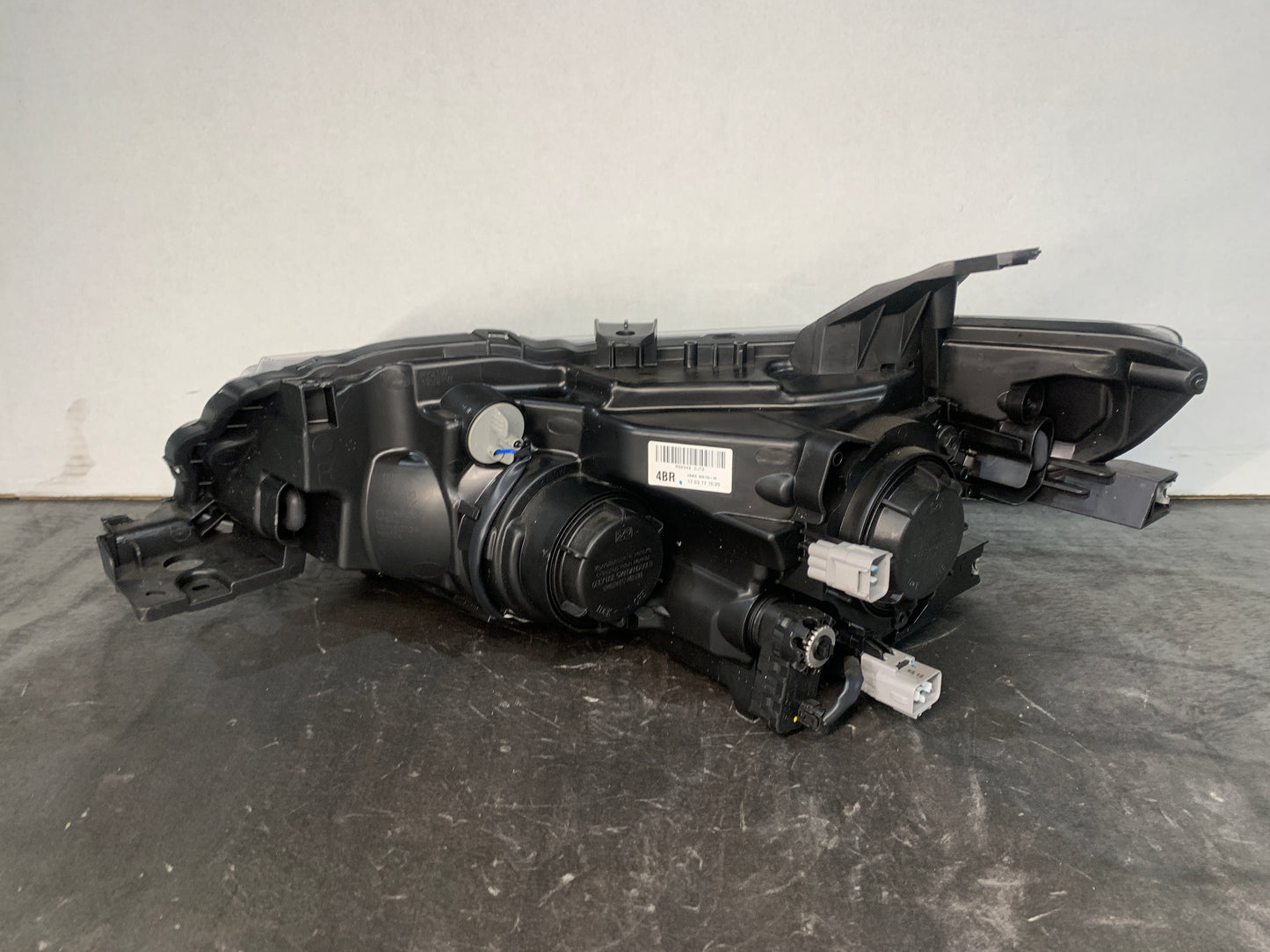 MITSUBISHI OUTLANDER 3 ZJ LHS LEFT HALOGEN HEADLIGHT 2012-2016