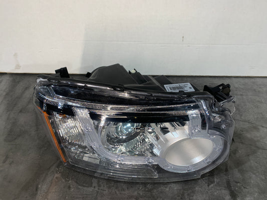 LAND ROVER DISCOVERY L319 RHS RIGHT XENON HEADLIGHT 044240